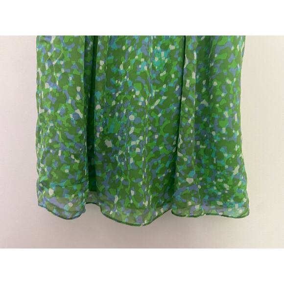 Elegant Green Patterned Mini Dress - Picture 3 of 16